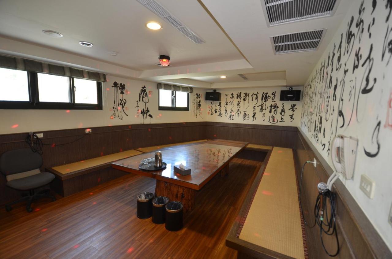 Classic Hotel Shvatan Nantou Экстерьер фото