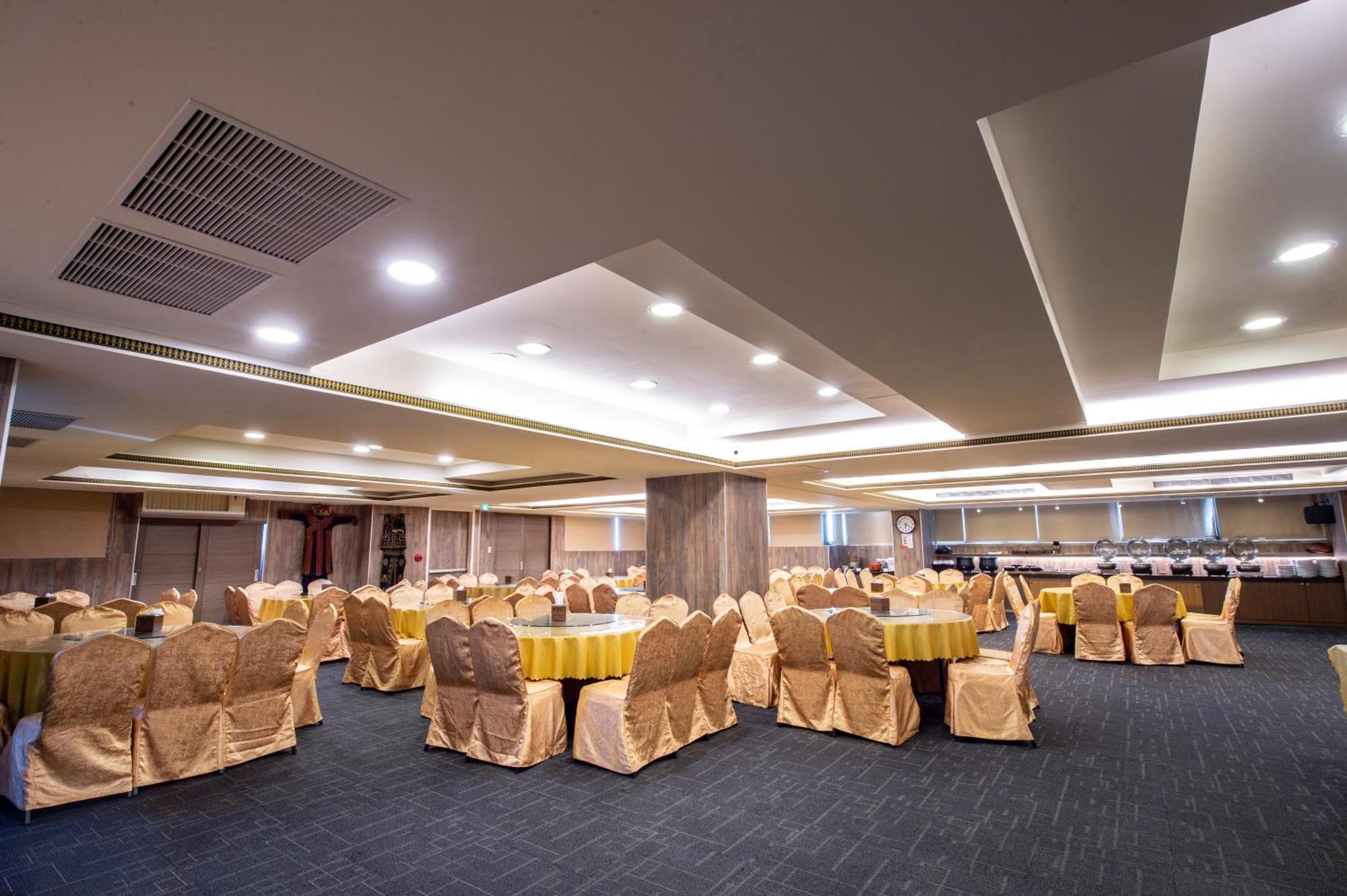 Classic Hotel Shvatan Nantou Экстерьер фото