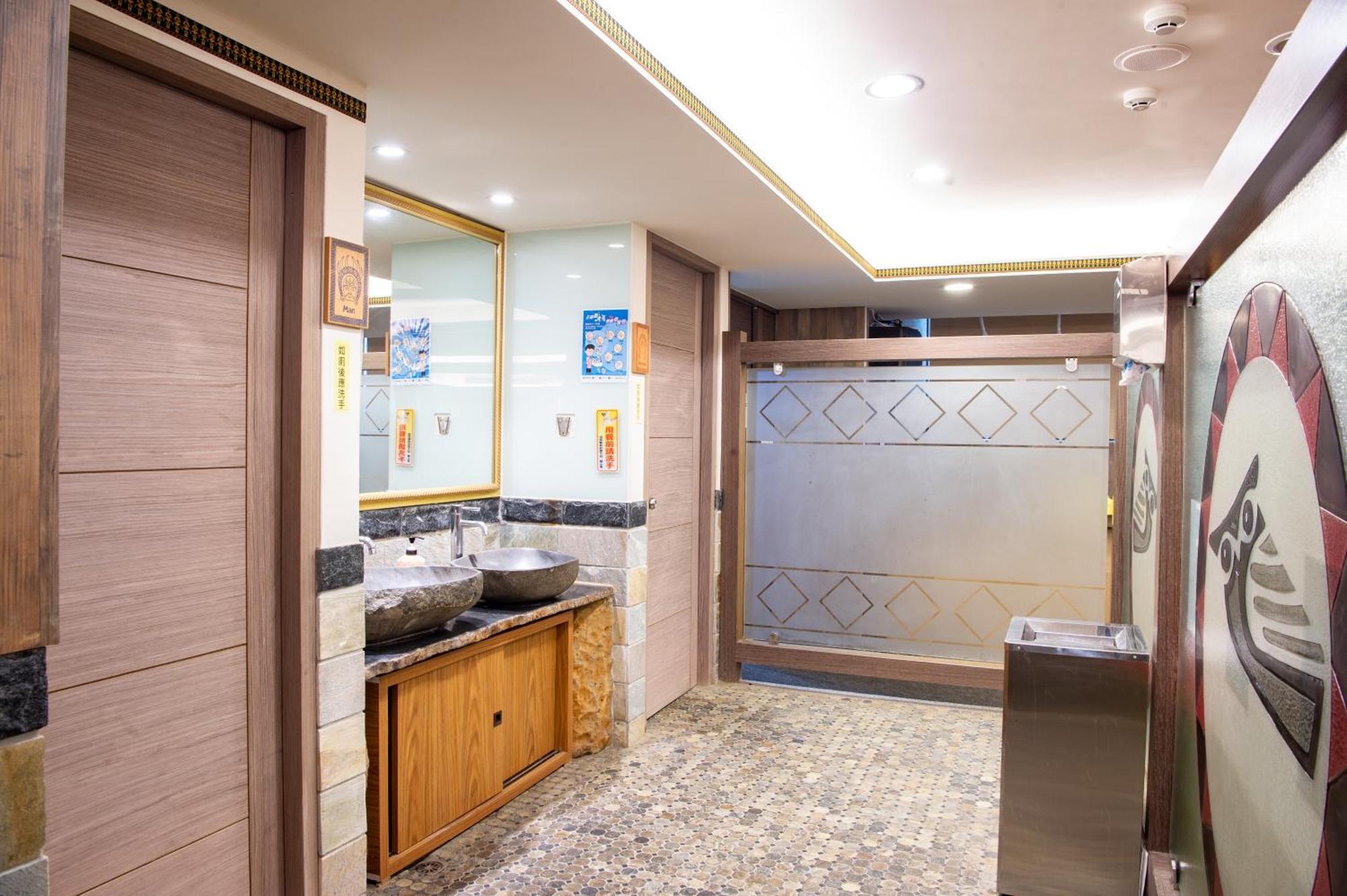 Classic Hotel Shvatan Nantou Экстерьер фото