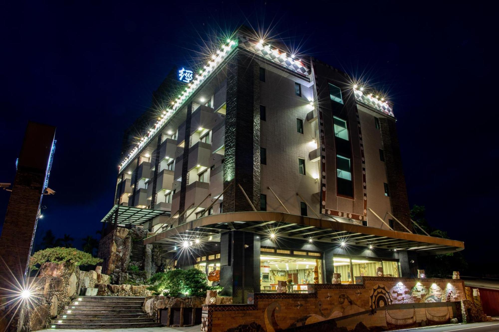Classic Hotel Shvatan Nantou Экстерьер фото