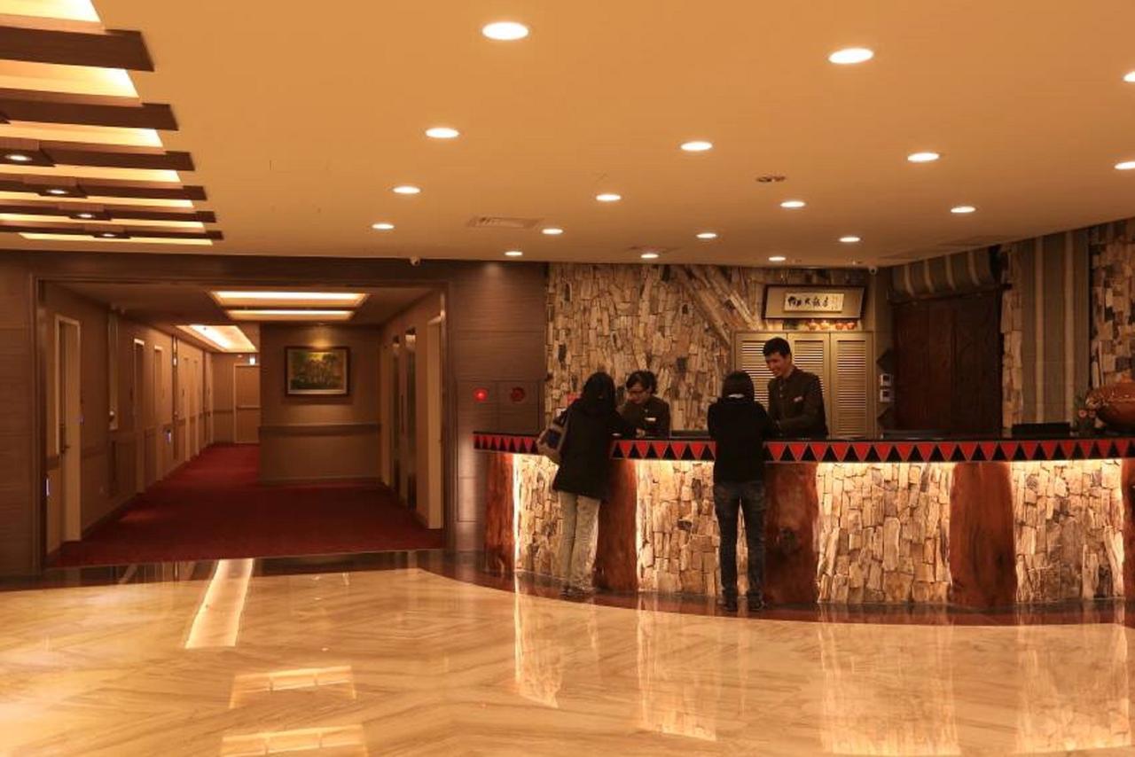 Classic Hotel Shvatan Nantou Экстерьер фото